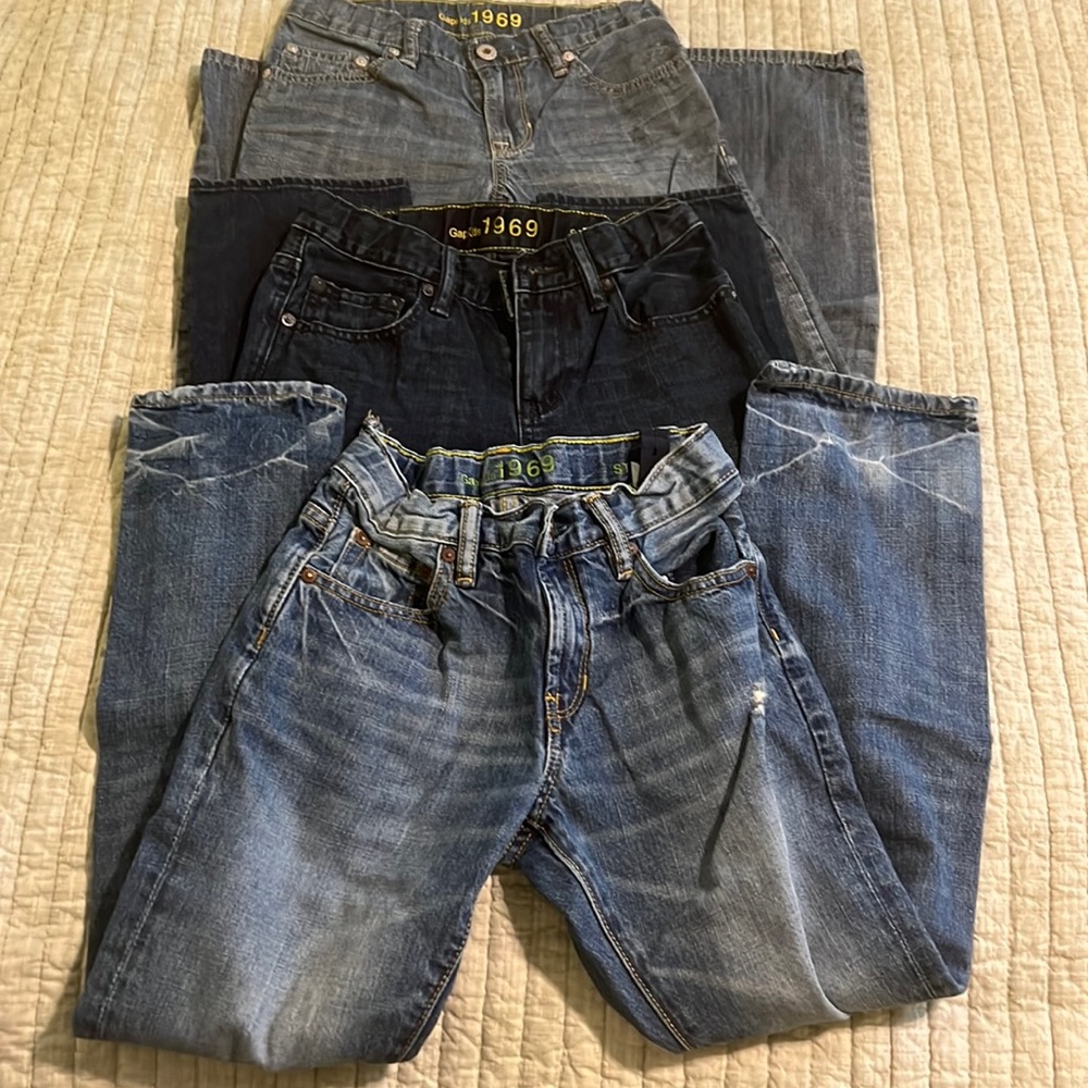 🔥🔥BUNDLE OF 3 GAP straight jeans (buy 2, get 1 free)
